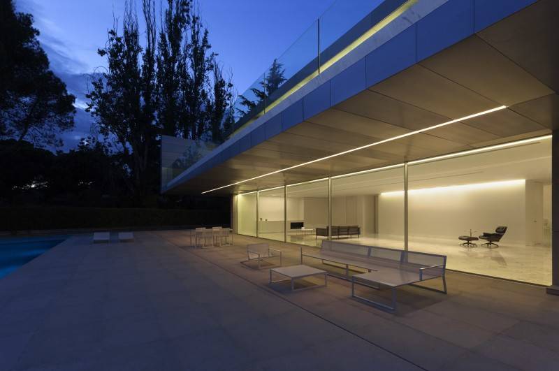 FRAN SILVESTRE ARQUITECTOS - ALUMINUM HOUSE - 002