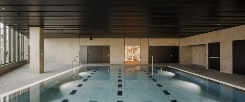piscina-interior-rafa-nadal-academy_dekton-keon-y-domoos-hr