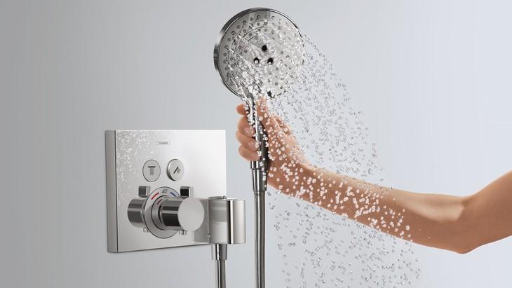 hg_showerselect-thermostate-handshower-_ambience_1154x650_rdax_730x411