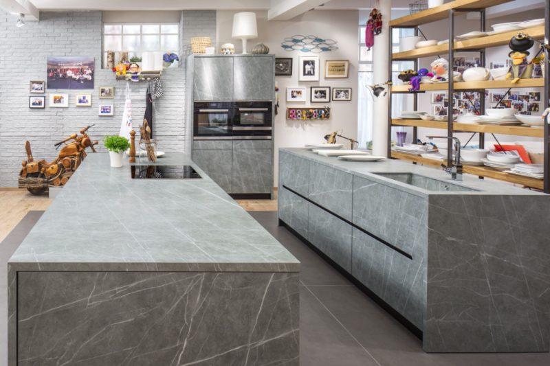 Karlos Arguiñano elige Zaha Stone by Neolith para vestir su nueva cocina -  Tureforma