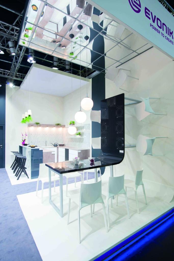 Descubre Plexiglas® de Evonik, superficies de cristal con efecto