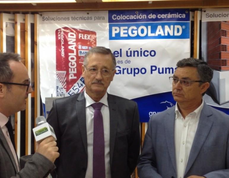 Francisco Montoya, de Zitro; junto a Leonardo Pleguezuelos, de Grupo Puma.