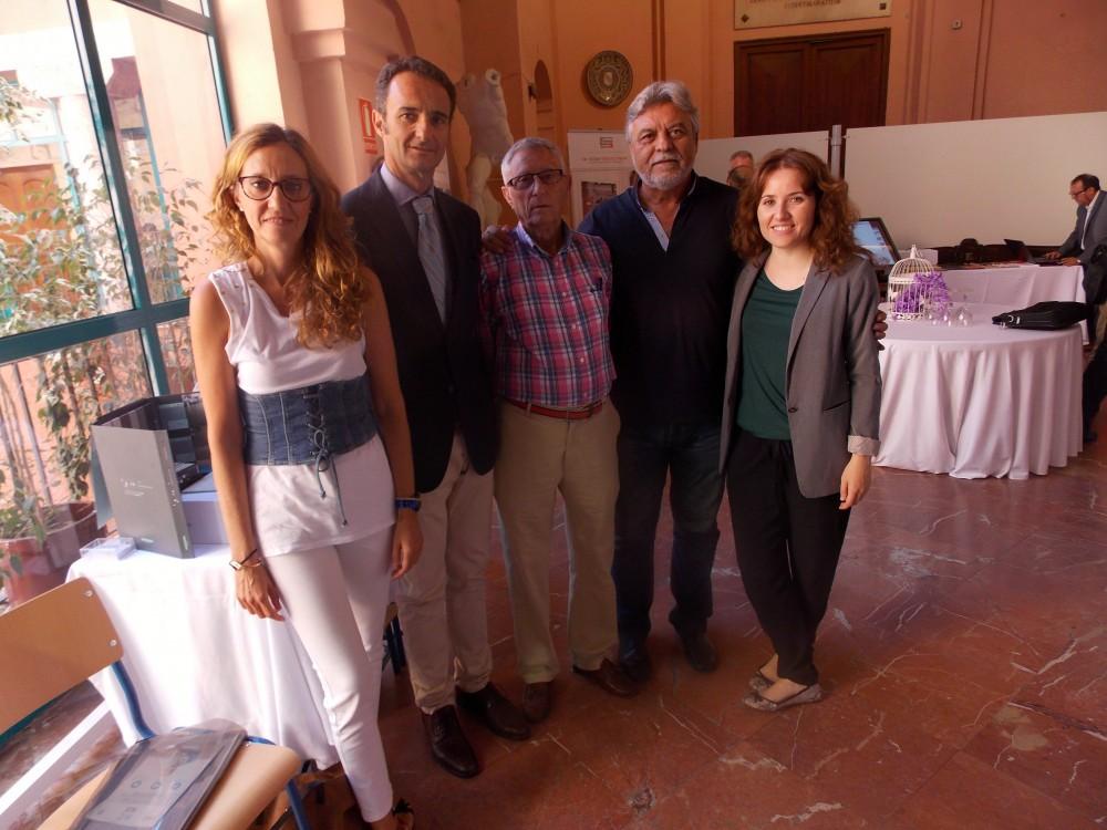 Maria José Jiménez y Jesús Jiménez, de Cerydis, y Luís Iglesias, José Antonio Carretero y Ana Julián, de Grespania. 