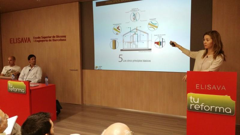 Eva Jordán, durante la ponencia.