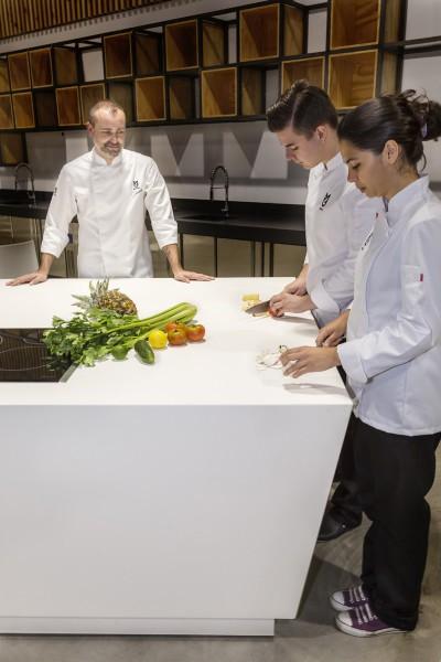 neolith 2