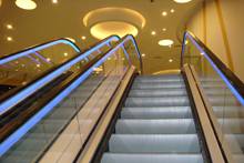 Ascensores-Otis-Productos-Escaleras