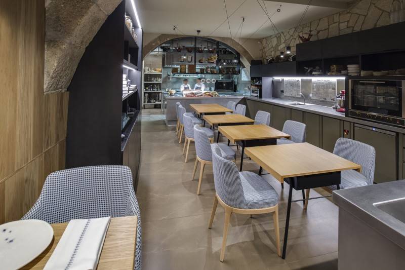 RESTAURANTE BARNA BORN PULPIS SILVIA SANCHEZ GUISADOARQUITECTO
