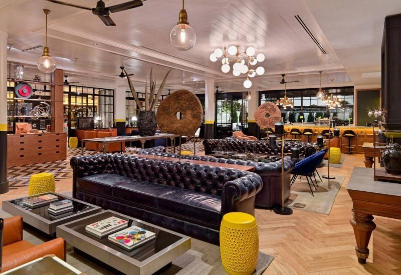 H10_Metropolitan_lobby_bar_r