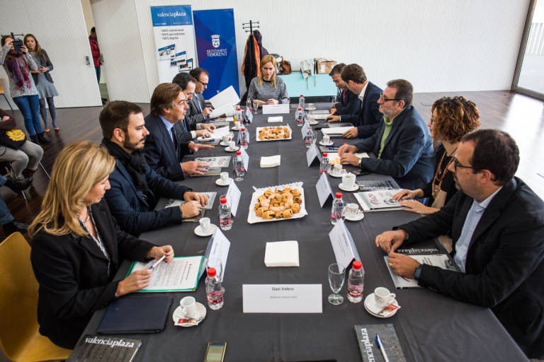 desayunotorrentevamanez_noticiaampliada