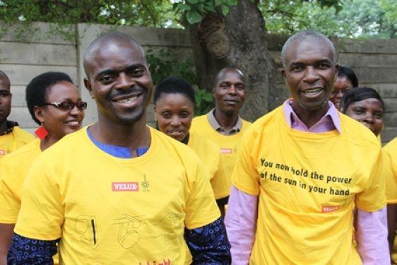 15054_new-expectant-sales-men-in-zimbabwe-4-HR