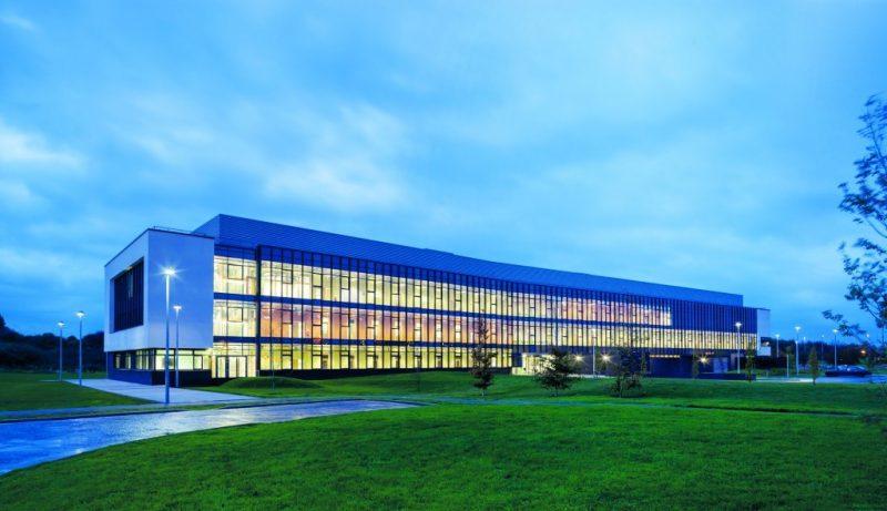 NUIGBiosciencesResearchBuilding_WarrenJagger_NightExteriorViewcc