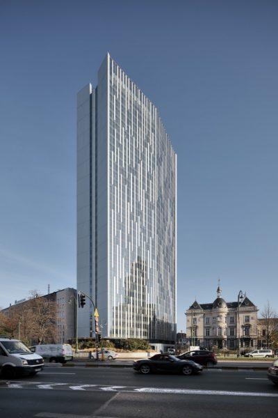 Torre Astro fachada Oeste