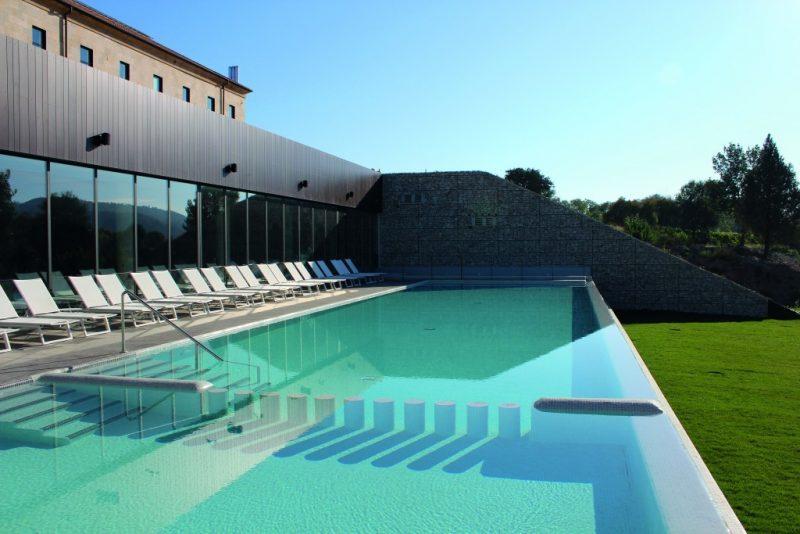 b-piscina