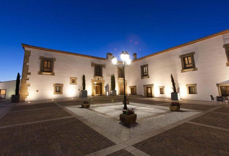 hotel-hospes-palacio-de-arenales-spa-caceres-017